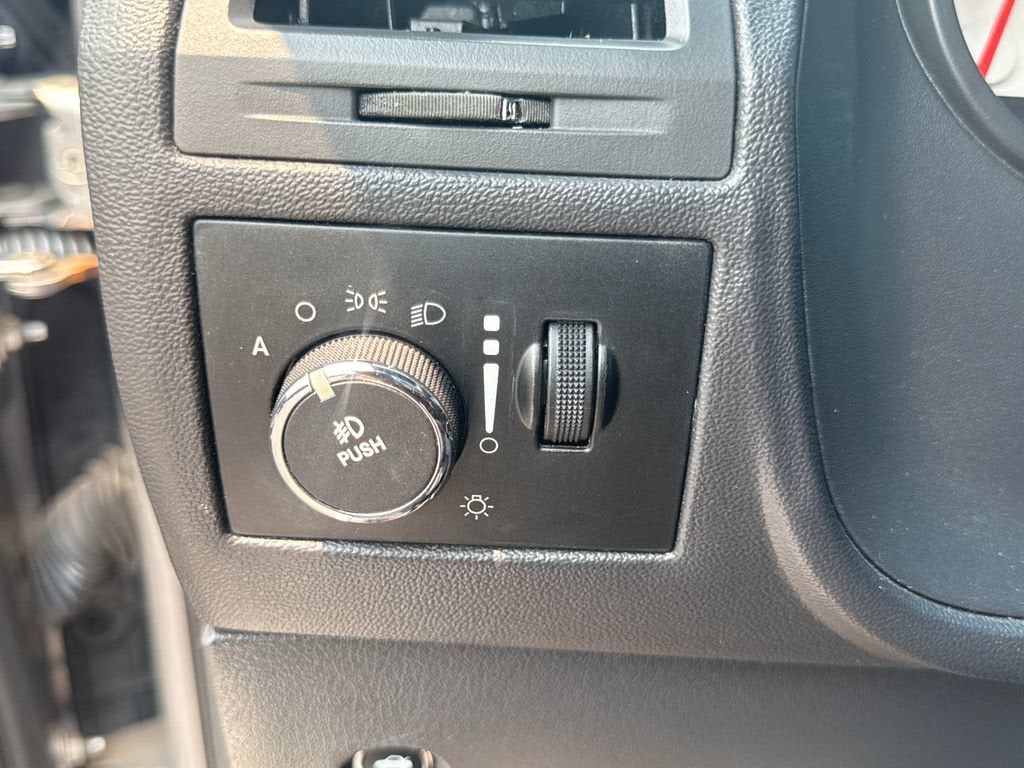 2011 Dodge Challenger BASE