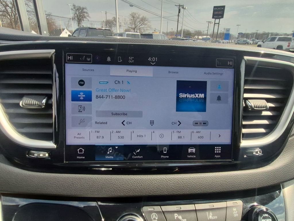 2024 Chrysler Pacifica Touring L