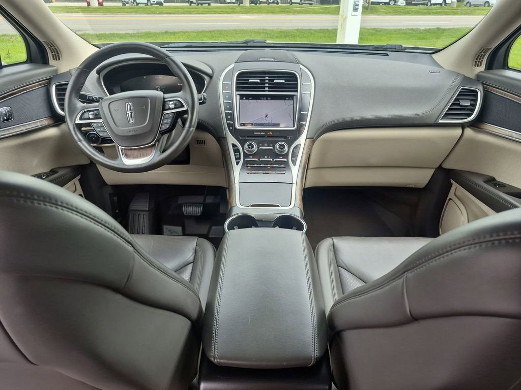 2019 Lincoln Nautilus Select
