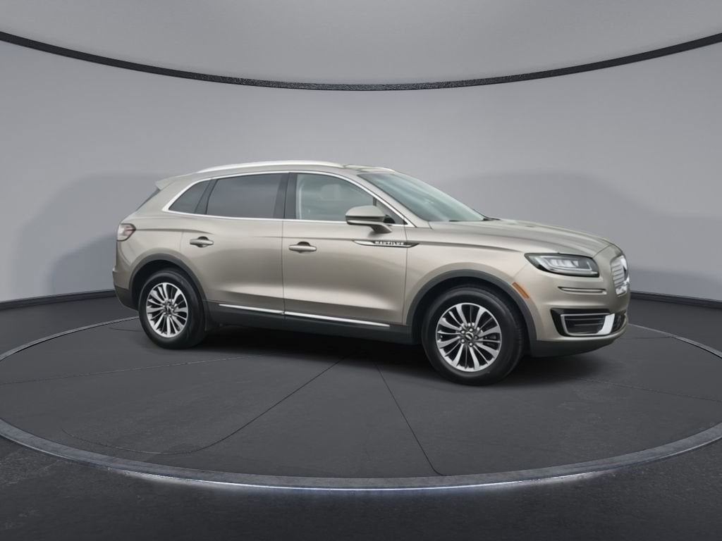2019 Lincoln Nautilus Select