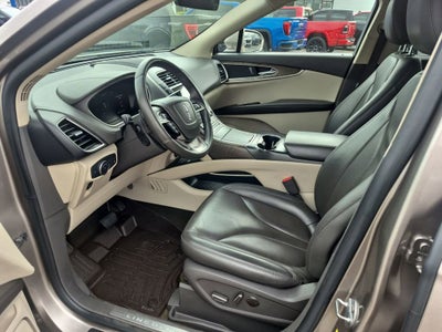 2019 Lincoln Nautilus Select