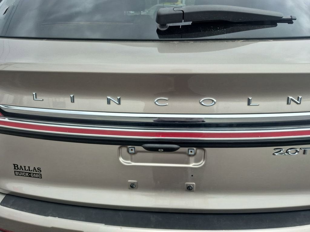 2019 Lincoln Nautilus Select