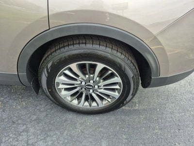 2019 Lincoln Nautilus Select