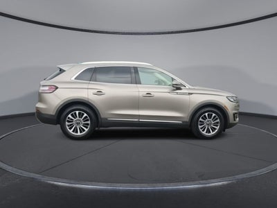 2019 Lincoln Nautilus Select