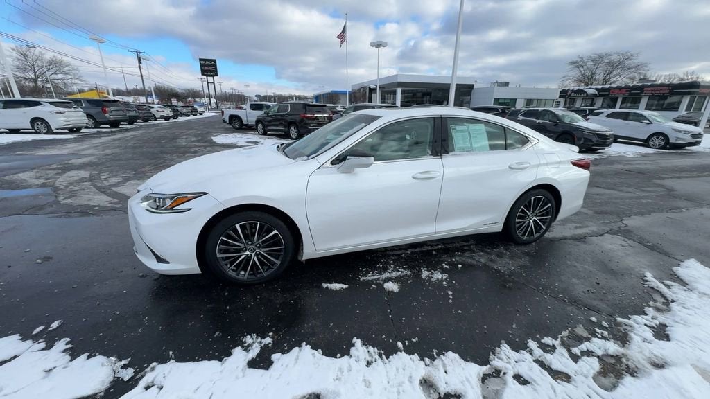 2022 Lexus ES 300h ES 300h