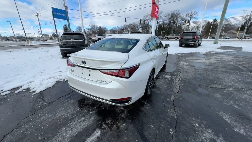 2022 Lexus ES 300h ES 300h