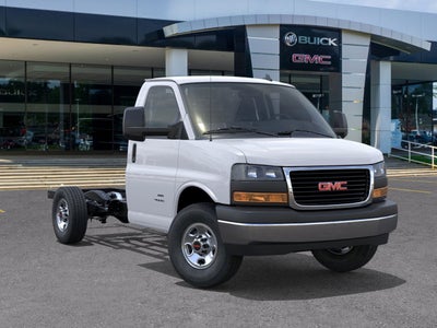 2026 GMC Savana Cutaway 3500 1WT RWD