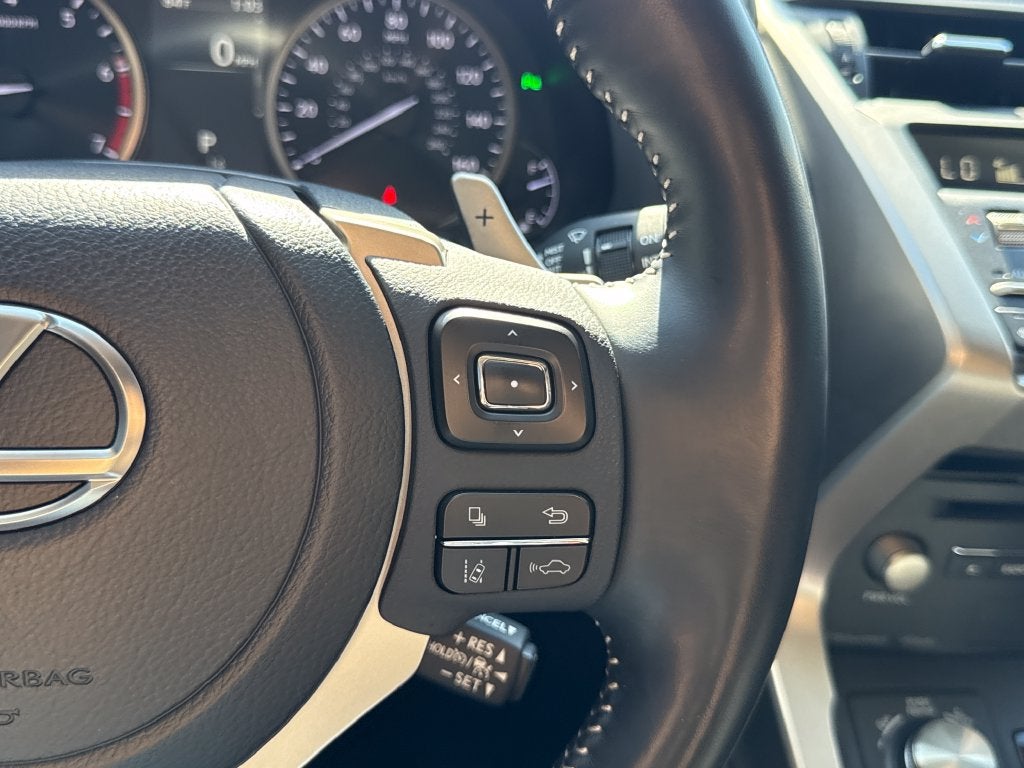 2021 Lexus NX 300 - Photo 17