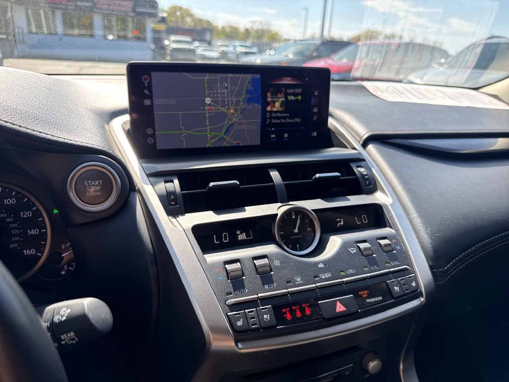 2021 Lexus NX 300 - Photo 19