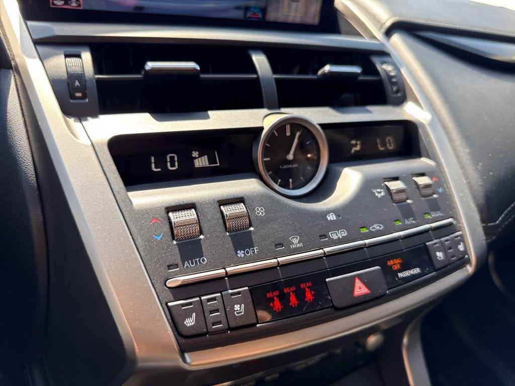 2021 Lexus NX 300 - Photo 20