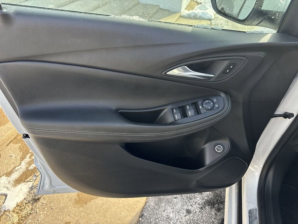 2022 Buick Encore GX Select